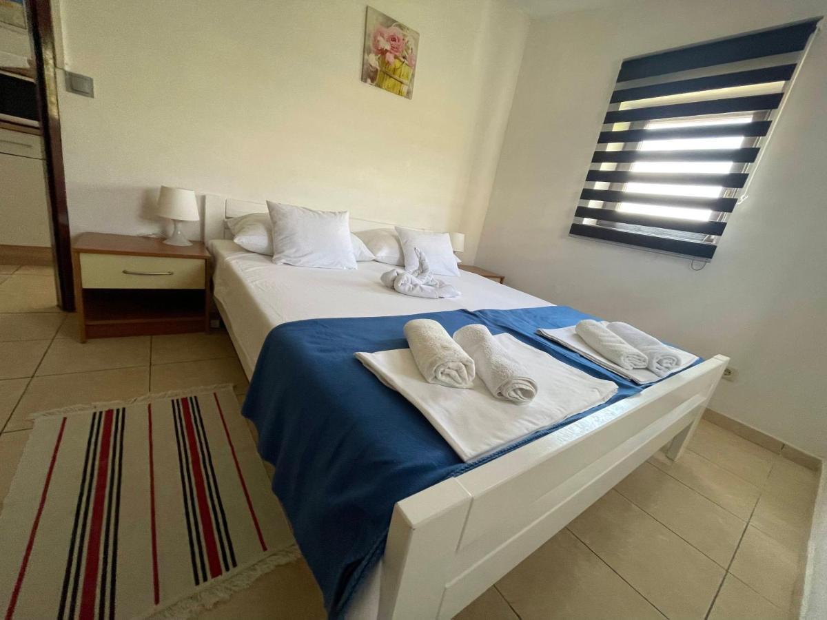 Apartments Antonio Pag Town Zewnętrze zdjęcie