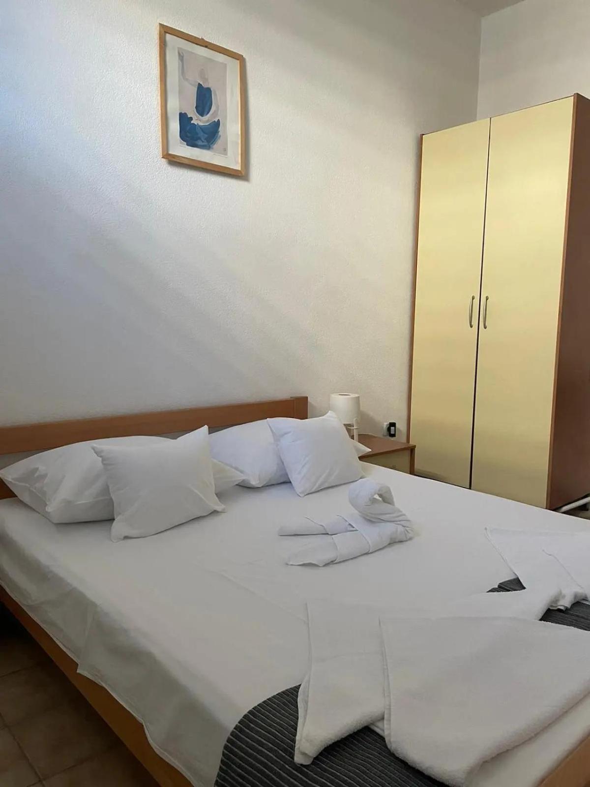 Apartments Antonio Pag Town Zewnętrze zdjęcie