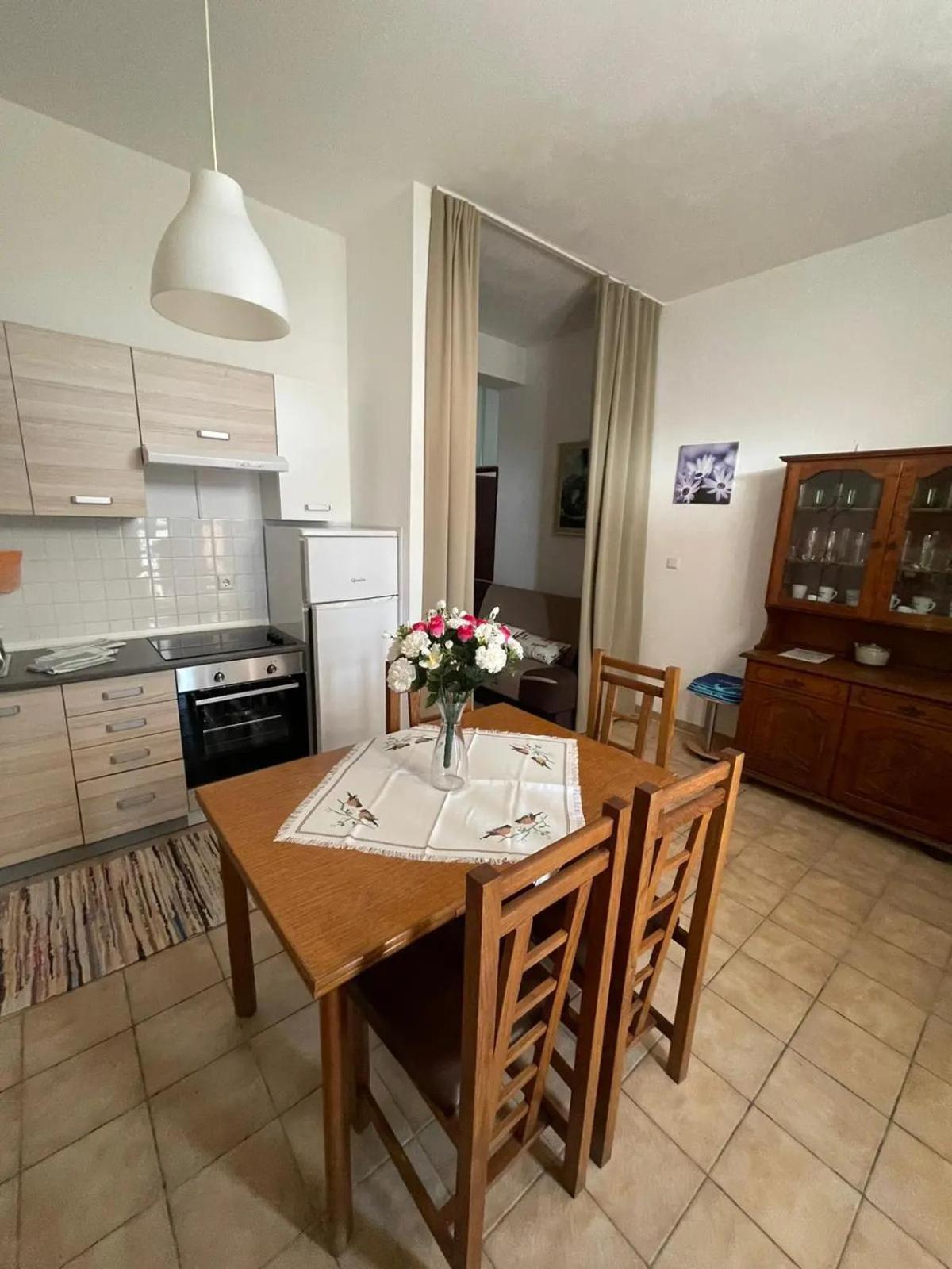 Apartments Antonio Pag Town Zewnętrze zdjęcie